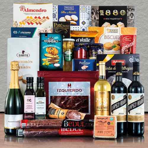 - Christmas Hampers For Long-Distance Relationships