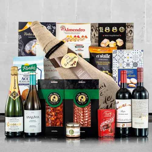 - Christmas Hampers For Boyfriend