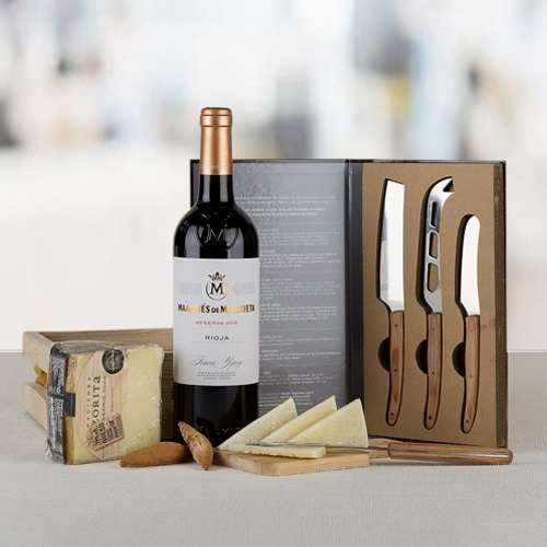 Reserva Pack With Cheese And Accessories-Mens Anniversary Gift Ideas