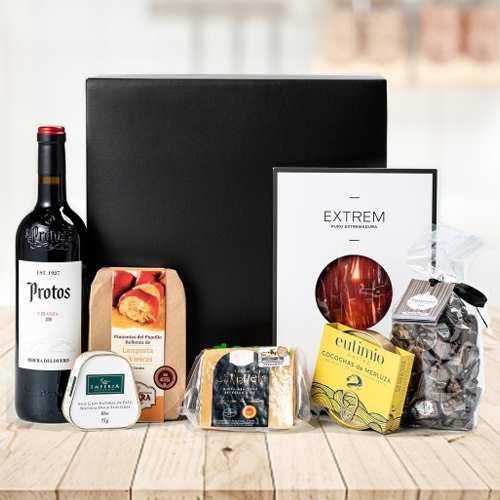 - Holiday Wine Hamper With Cheese And Meat Delivery