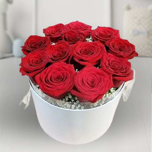 - Send Valentine's Day Gift Box Of Red Roses