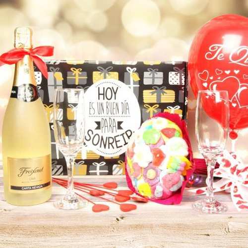 - Romantic Valentine’s Day Gift Hamper Delivery