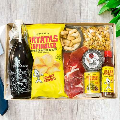 Best Snack Without Leaving Home-Food Hamper Delivery